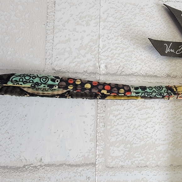 VERA BRADLEY FLOWER SHOWER WRISTLET - Picture 4 of 8